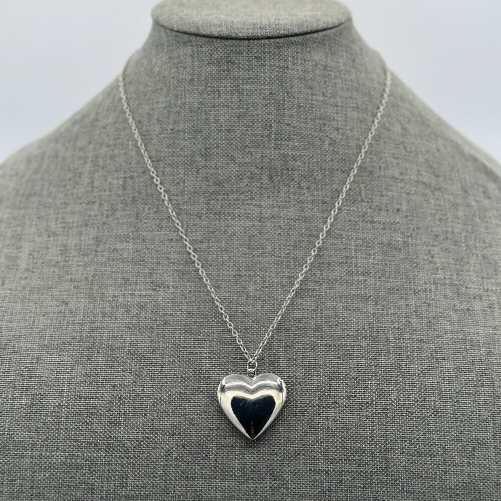 NWT Silver Heart Locket Necklace – “I Love You” Engraved Pendant - Picture 3 of 5